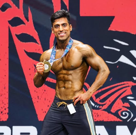 Deepak Kalra profile